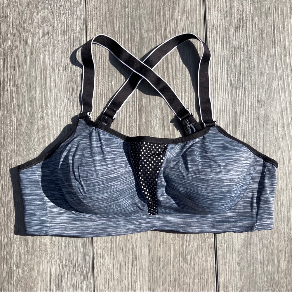 Maidenform sports bra full coverage size 38b